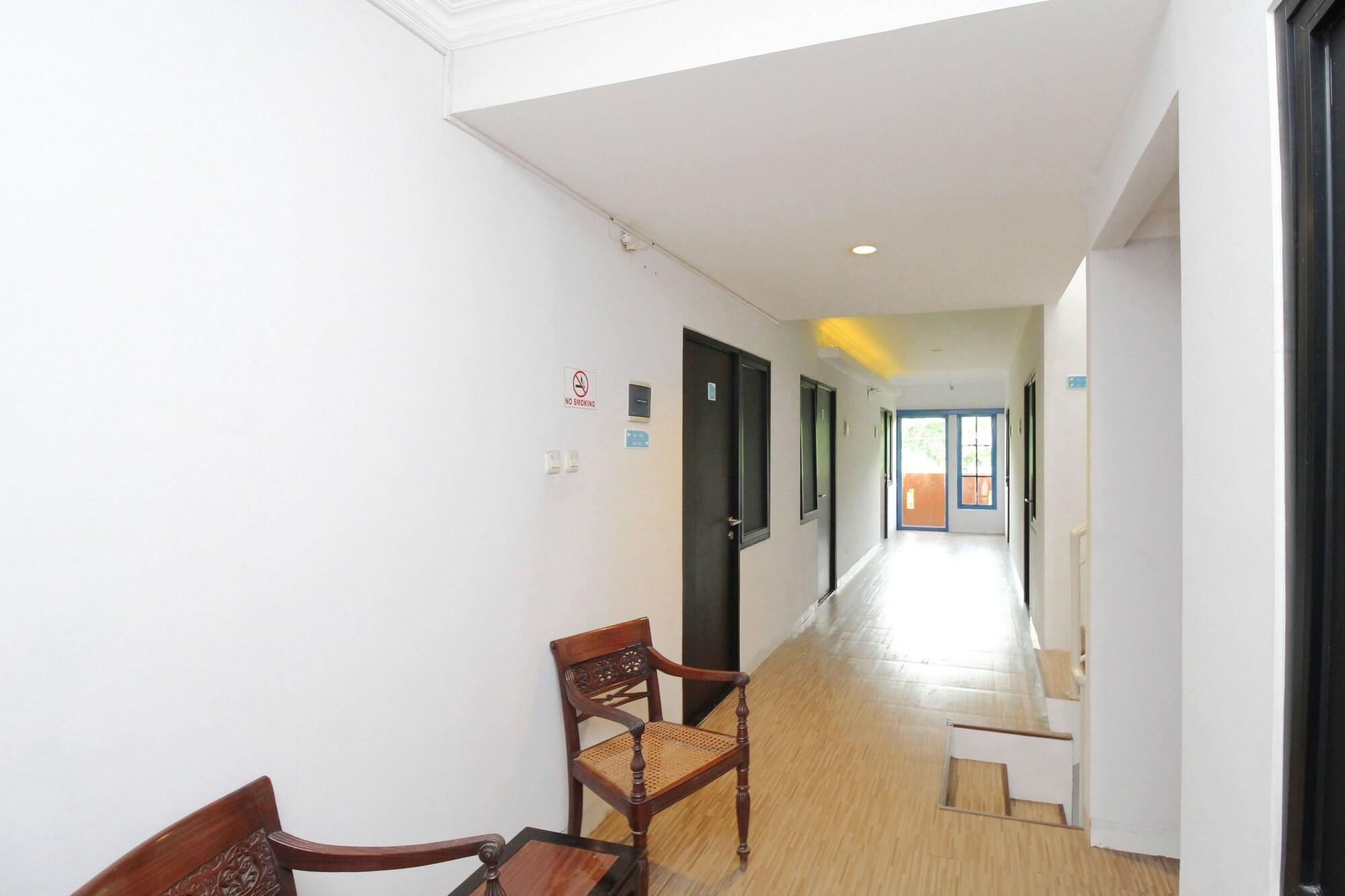 Tuju Abuserin Syariah Jacarta Exterior foto